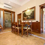 Toto E Peppino Family House