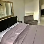 Suite &House