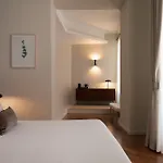 Caracciolo 13 Rooftop & Suites