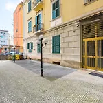 Sunny Panoramic Apartment By Napoliapartments