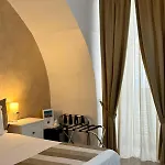 Chiaia Suites