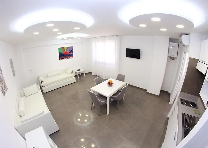 Mondo Suites Apartments