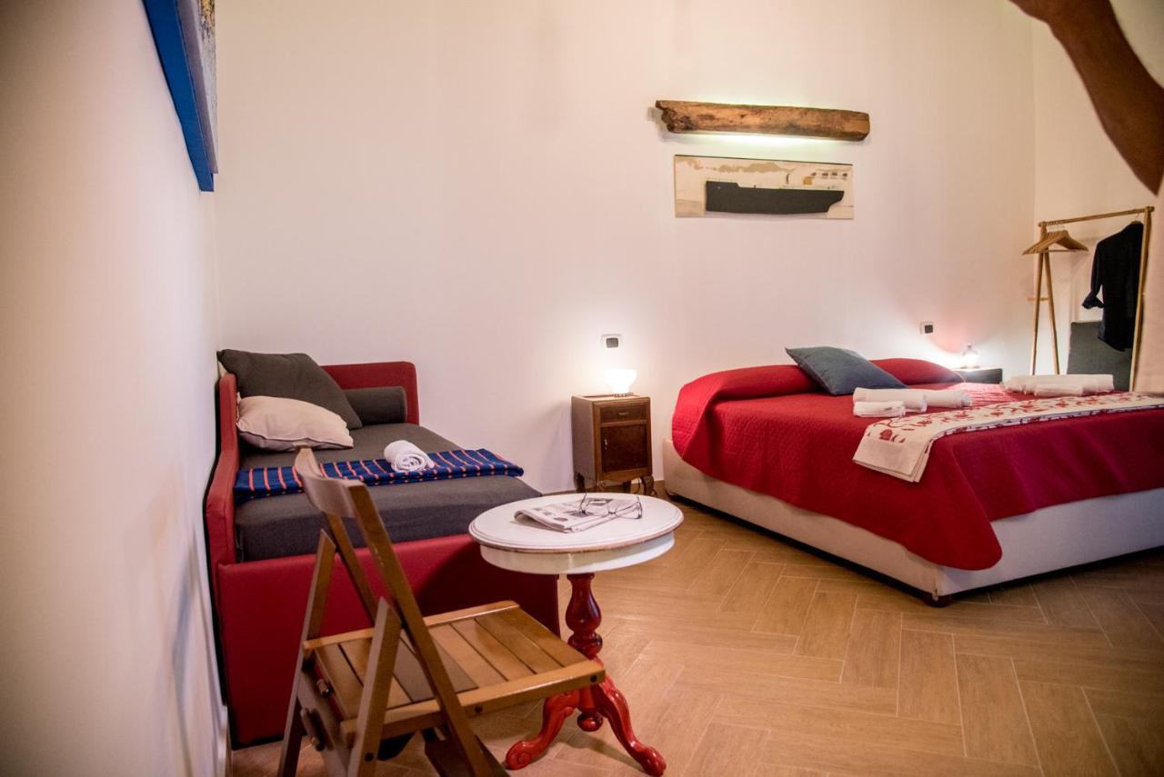 Guest Art * Naples