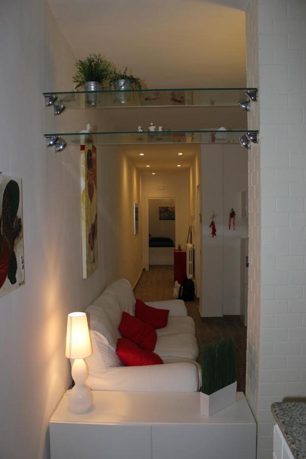 A Casa E Pepe Lovely Flat In The Heart Of Naples. Apartment *