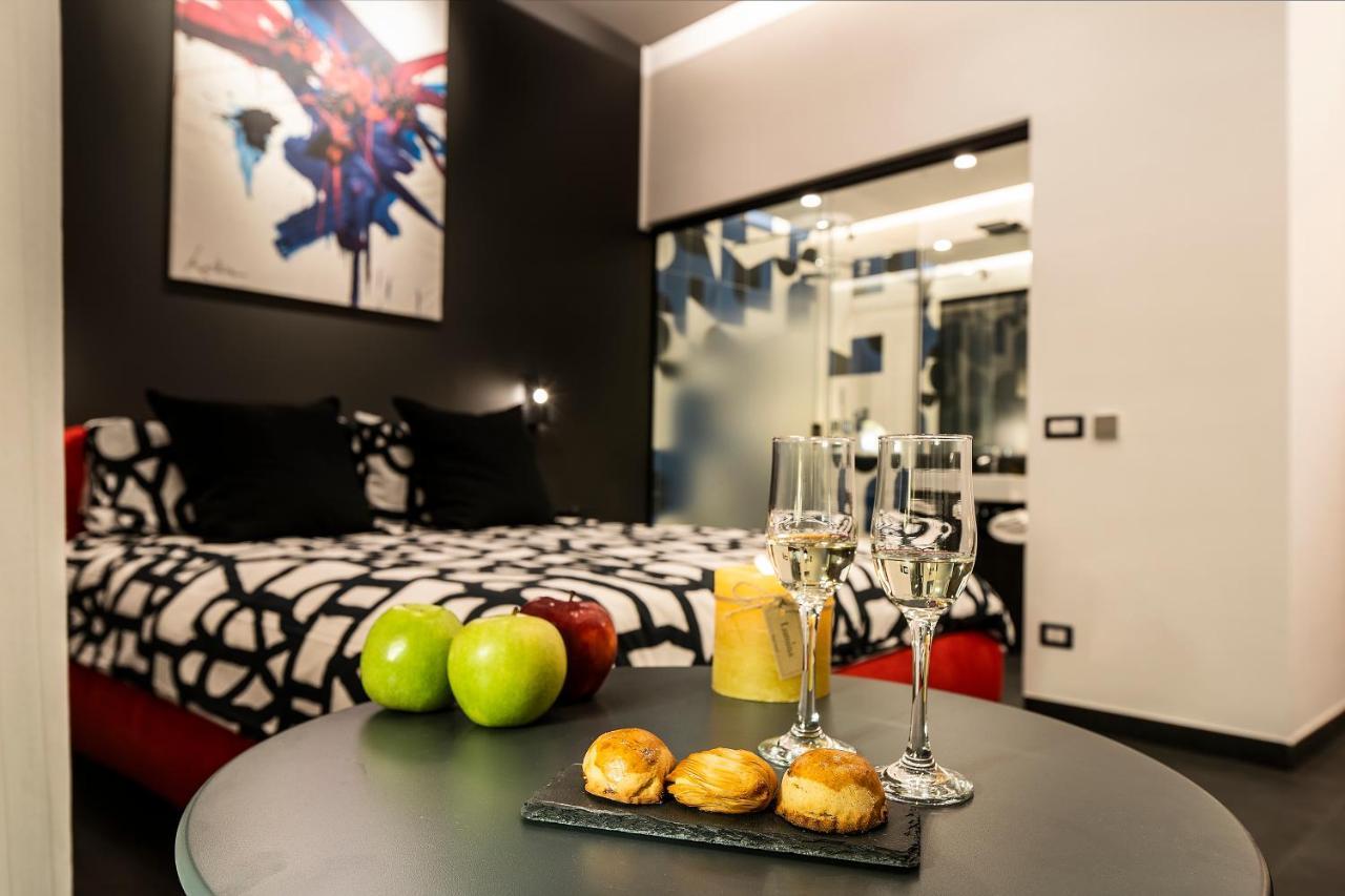 Le Stanze Del Barone Bed & Breakfast Naples