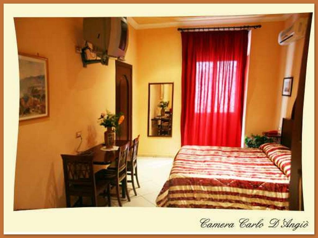 Bed & Breakfast La Storia Di Naples
