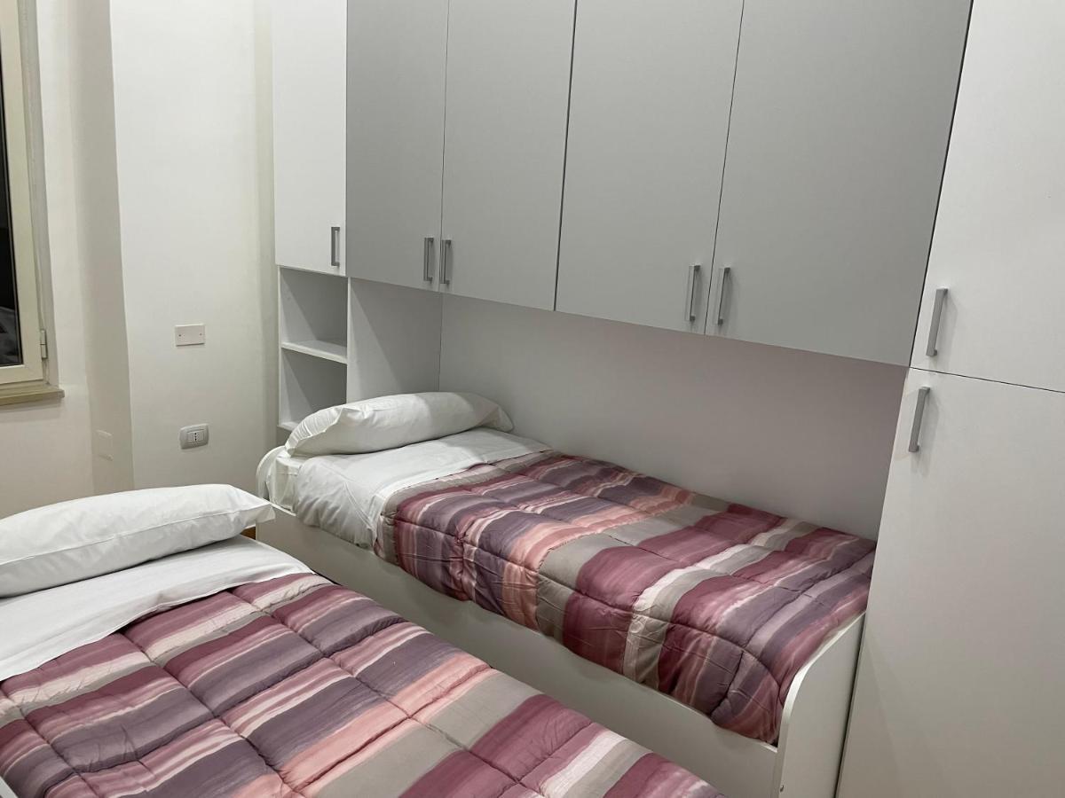 Apartment Casa Emilia 2 *