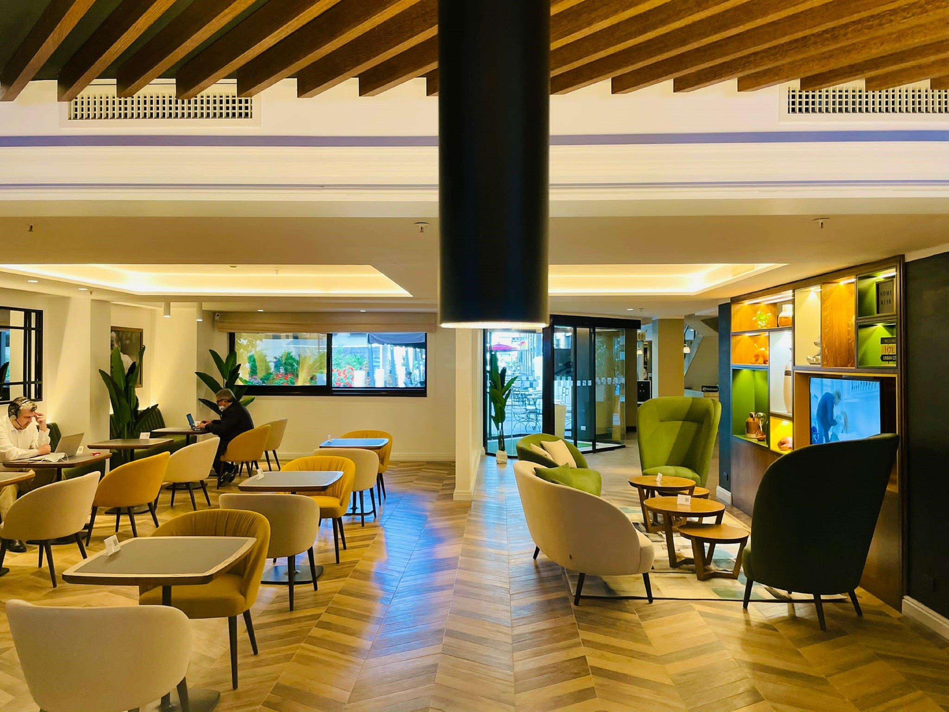 Hotel By Ihg Naples