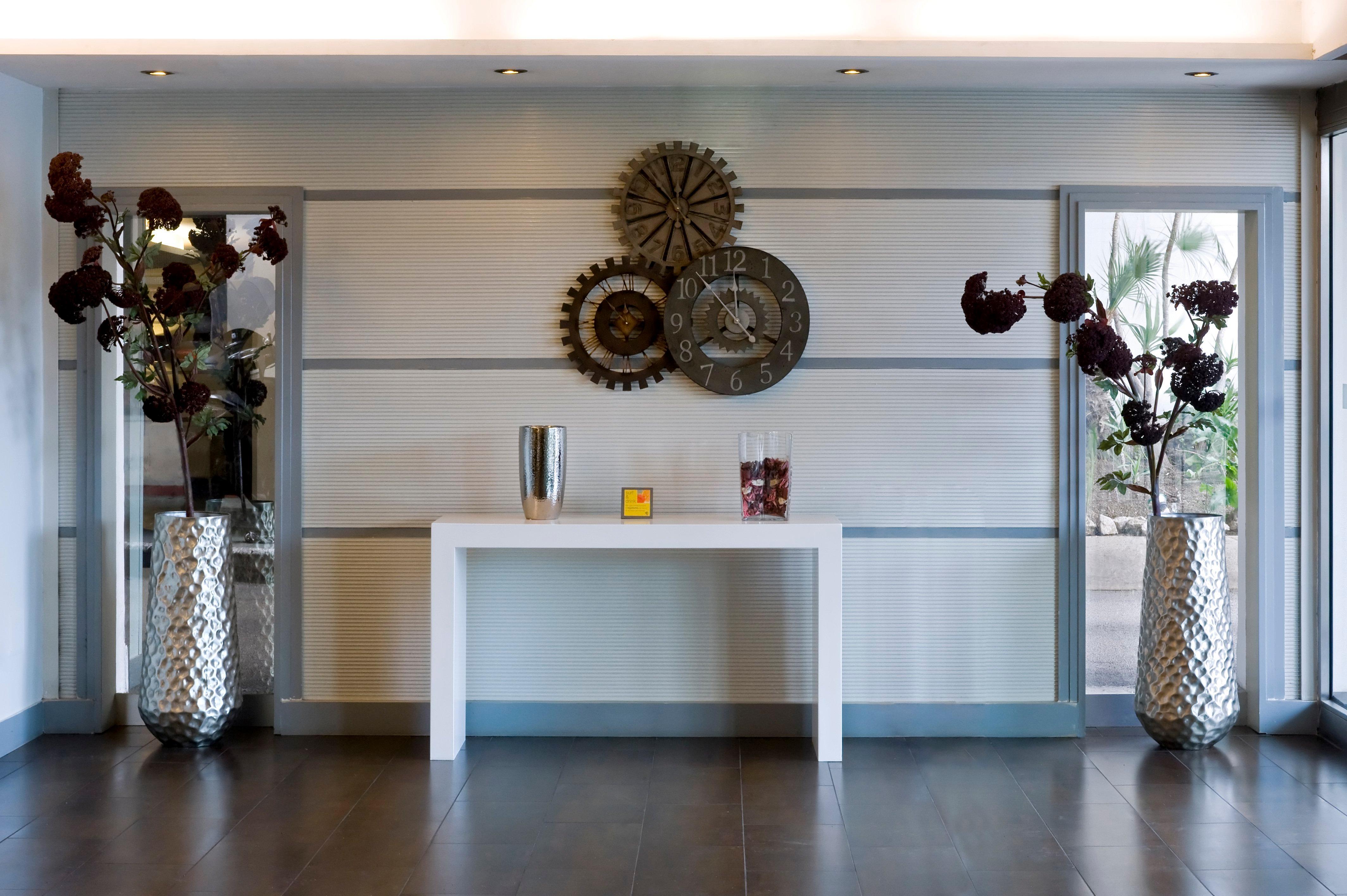 Hotel By Ihg Naples