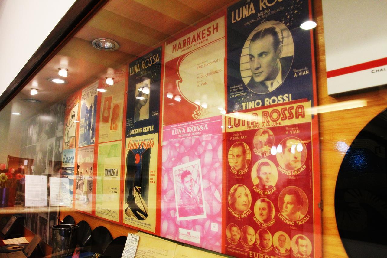 Luna Rossa Naples