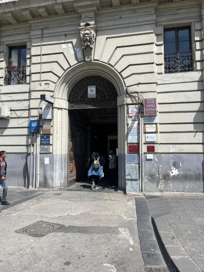 A I R H1o Naples