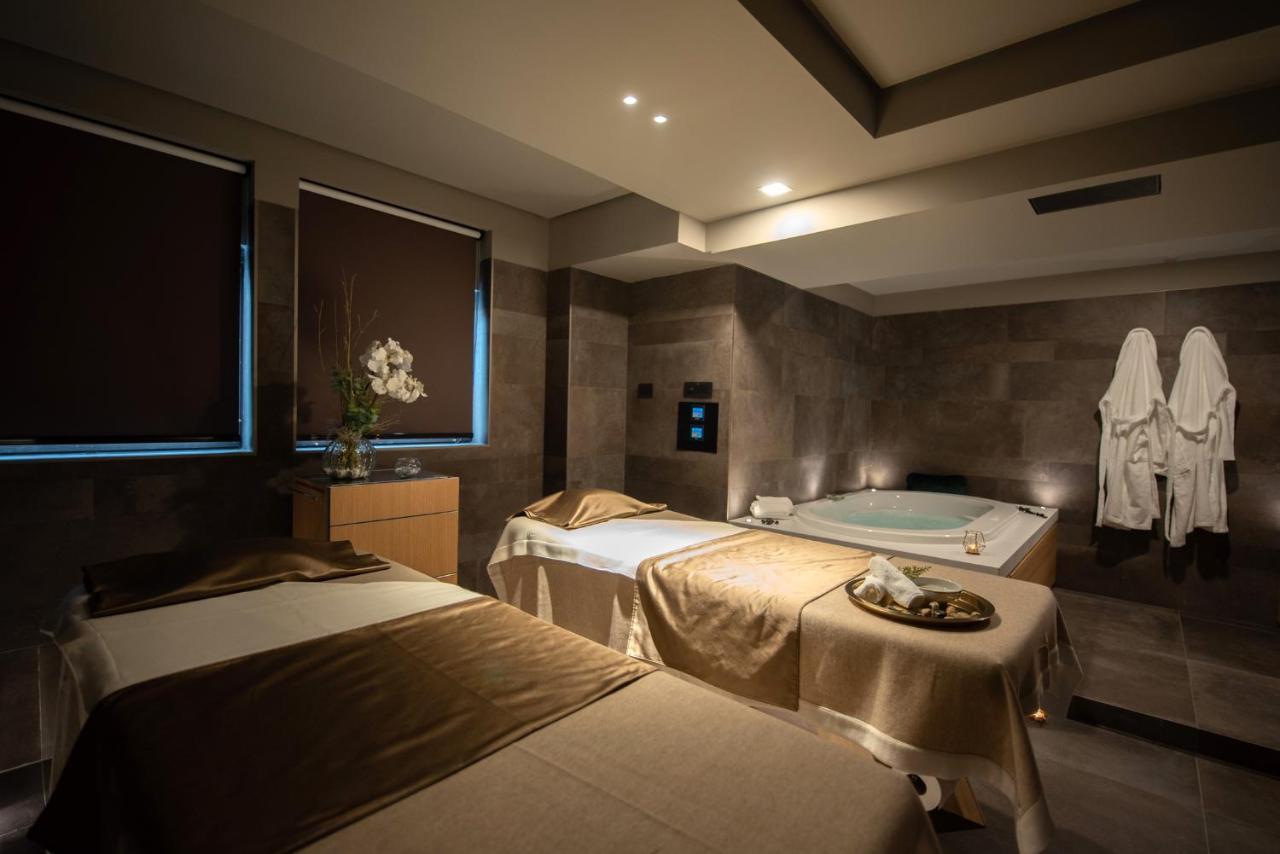 Hotel Gold Tower Lifestyle