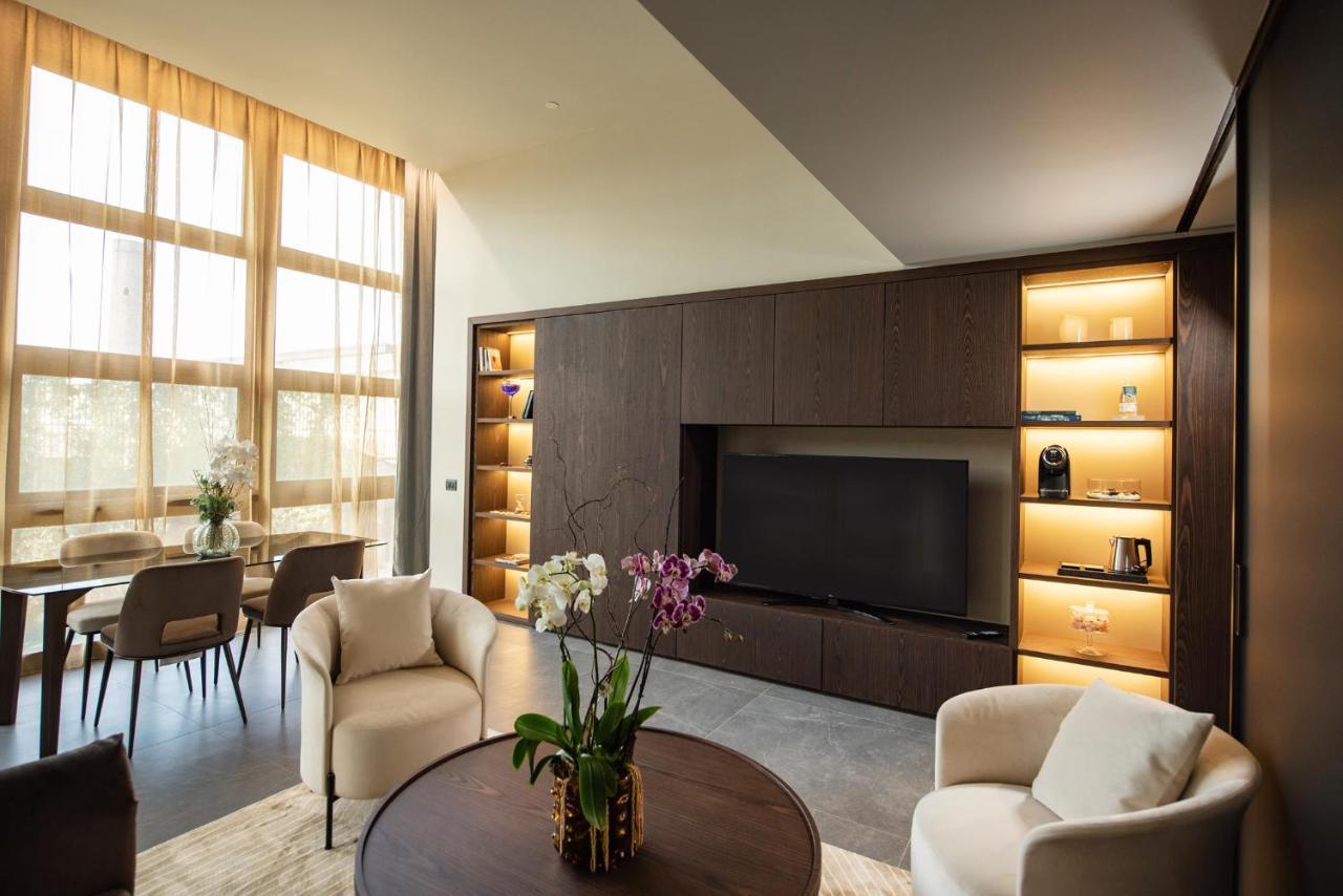 Gold Tower Lifestyle 4* Naples