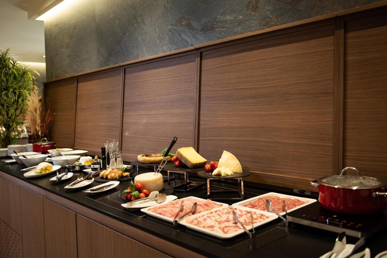 Hotel Gold Tower Lifestyle