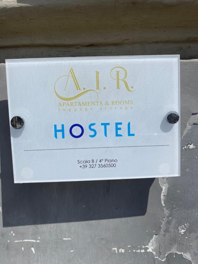Hostel A I R H1o Naples