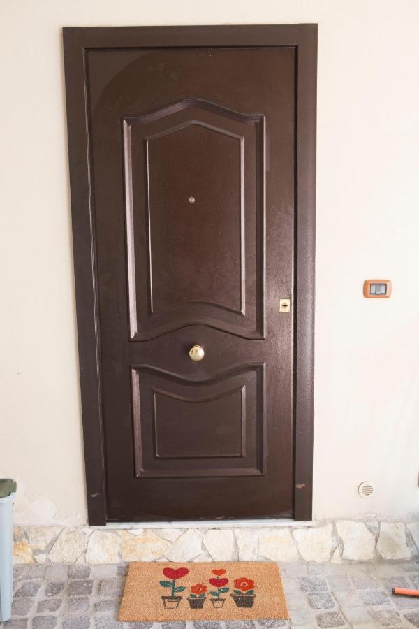 Airport House Naples