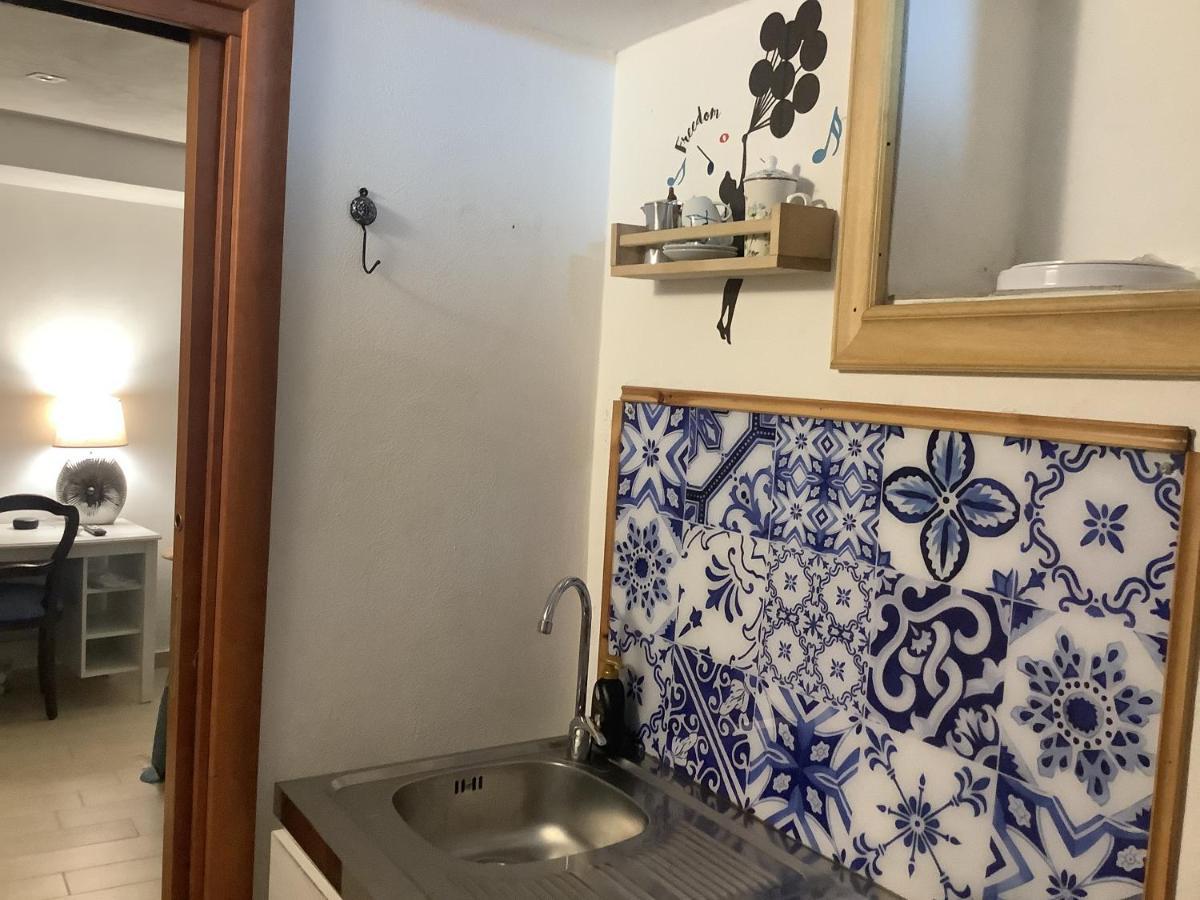 Tinnyhouse Apartment
