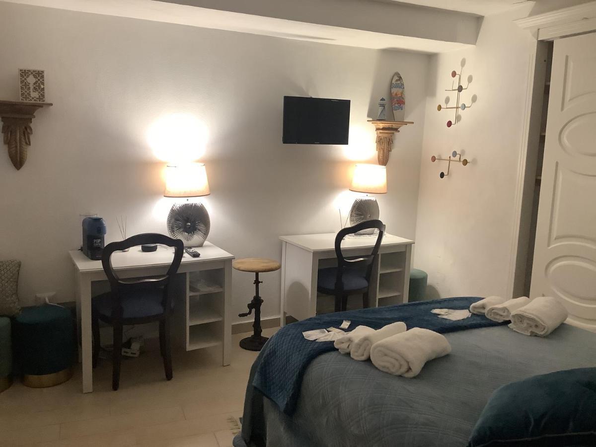 Tinnyhouse Apartment