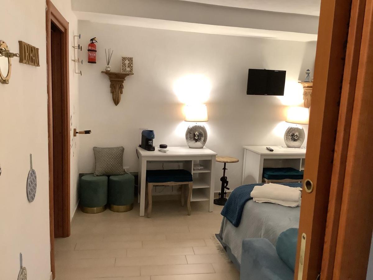 Tinnyhouse Apartment