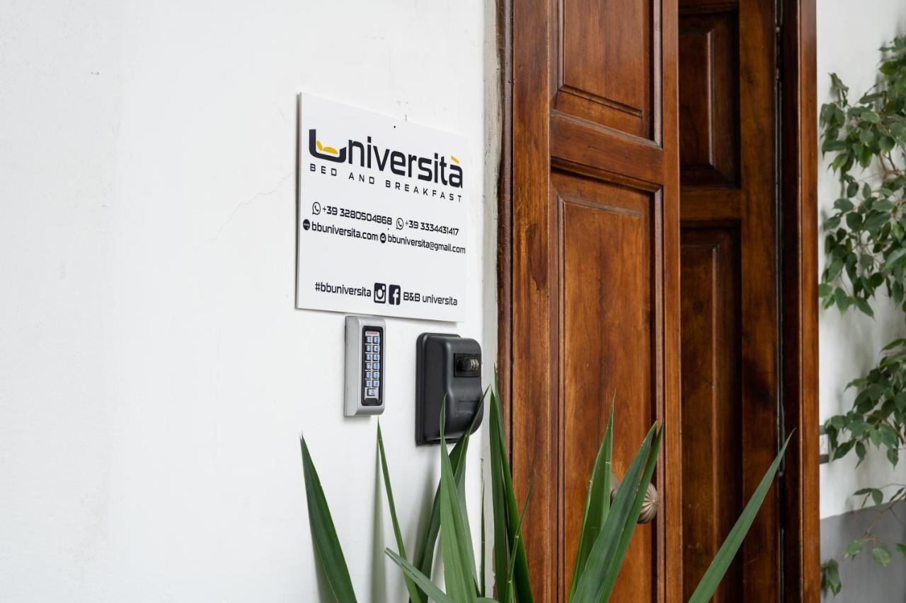 Universita 2* Naples