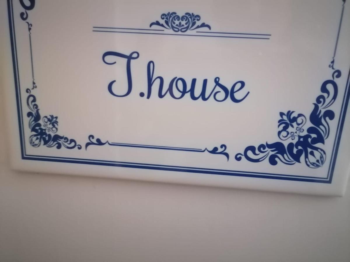 Apartment Tinnyhouse
