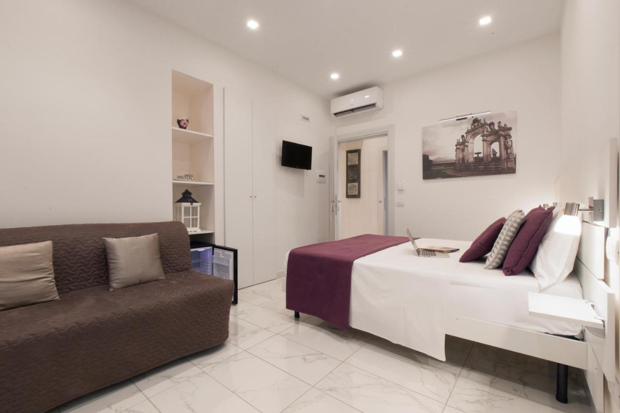 Dei Catalani 5* Naples