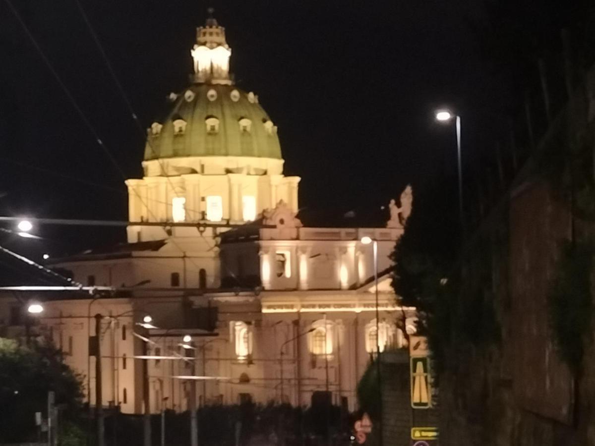 G&g Capodimonte Naples