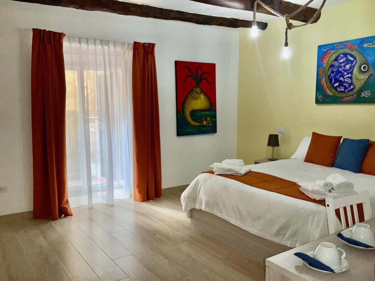 'a De' Scugnizzi Bed & Breakfast *