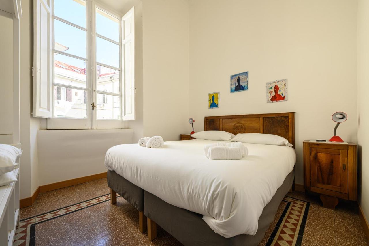 Via Cairoli 60 Apartment