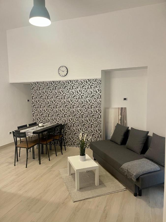 Apartment House Toledo Naples