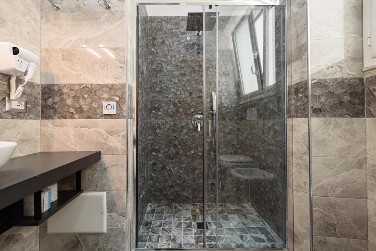 Bed & Breakfast Elite Del Centro Storico Naples