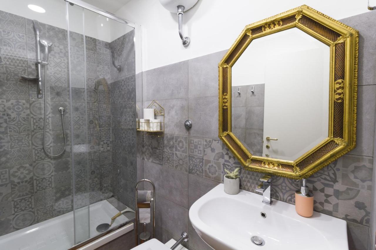 Realpartenope 284 Bed & Breakfast *