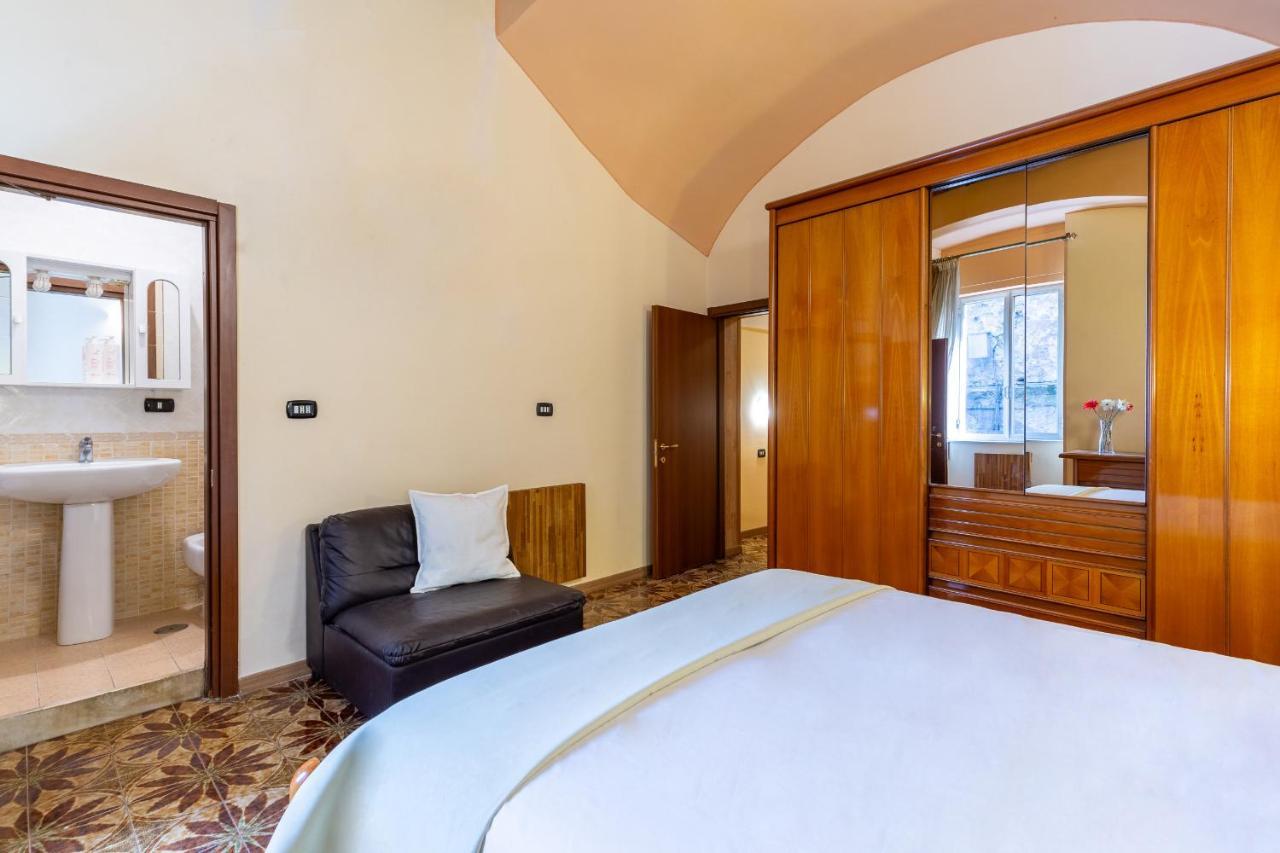 Amphitheater By Wonderful Italy Apartment Naples