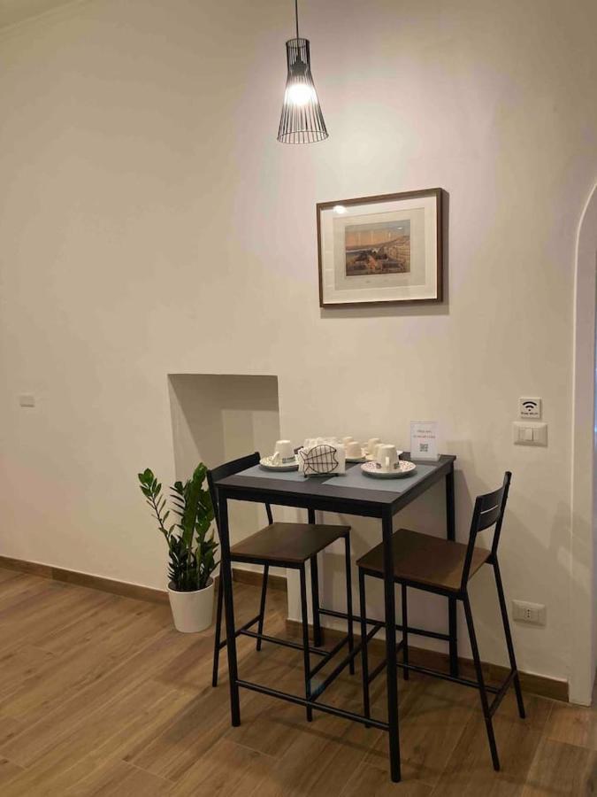Apartment Art Center *