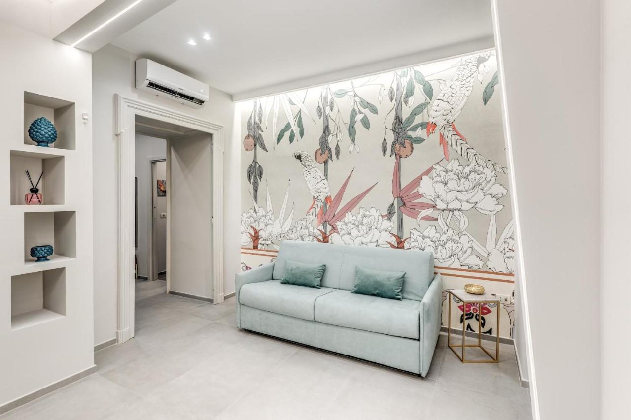Lady Diamond Naples