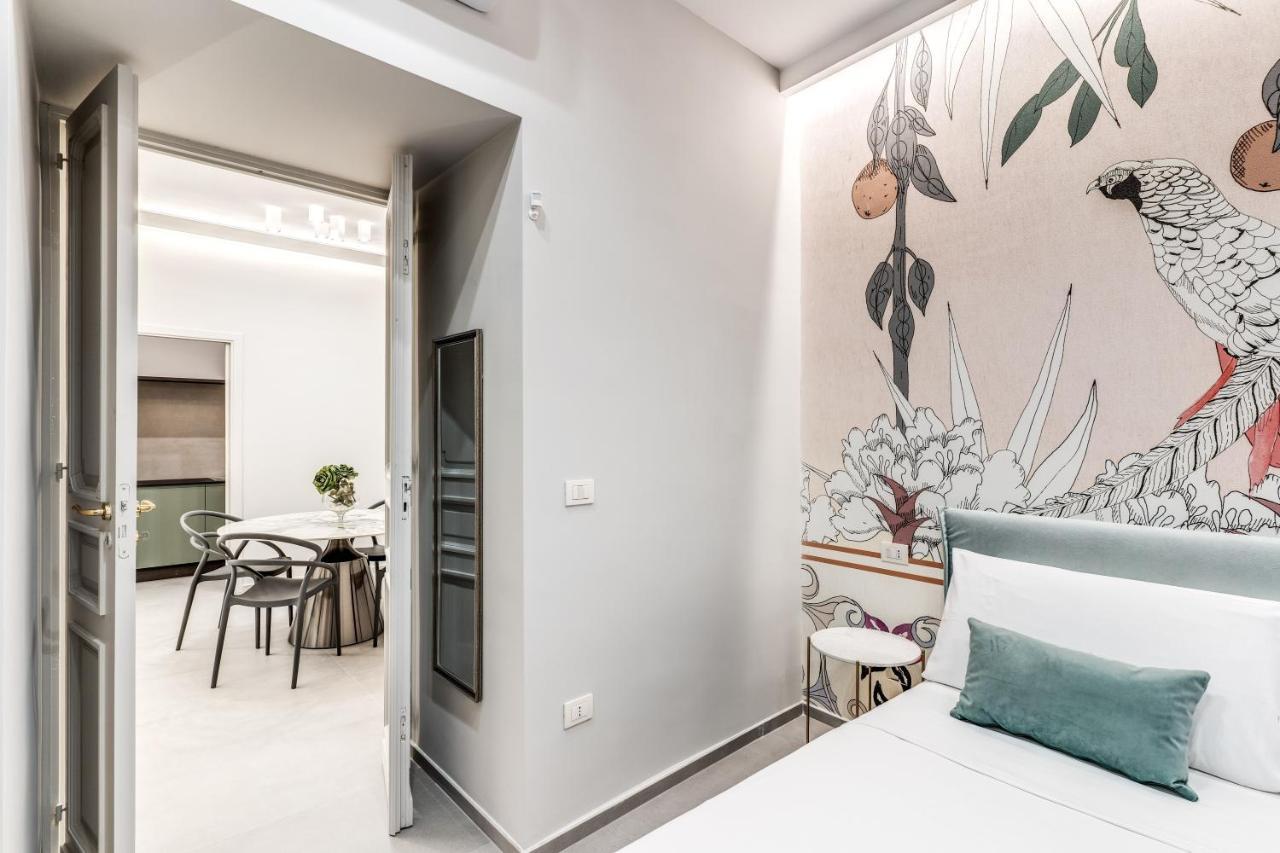 Lady Diamond Naples