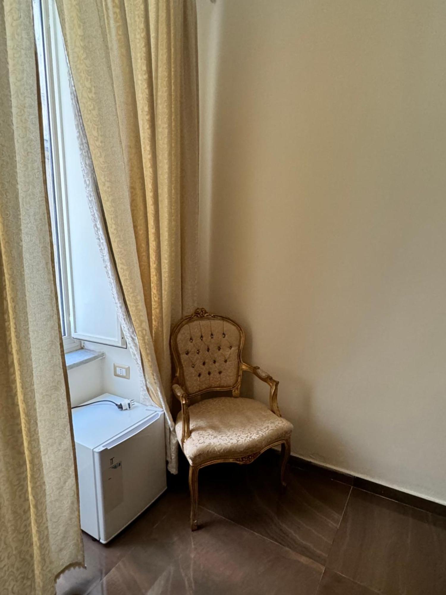 Beb Mariafrancesca Bed & Breakfast Naples