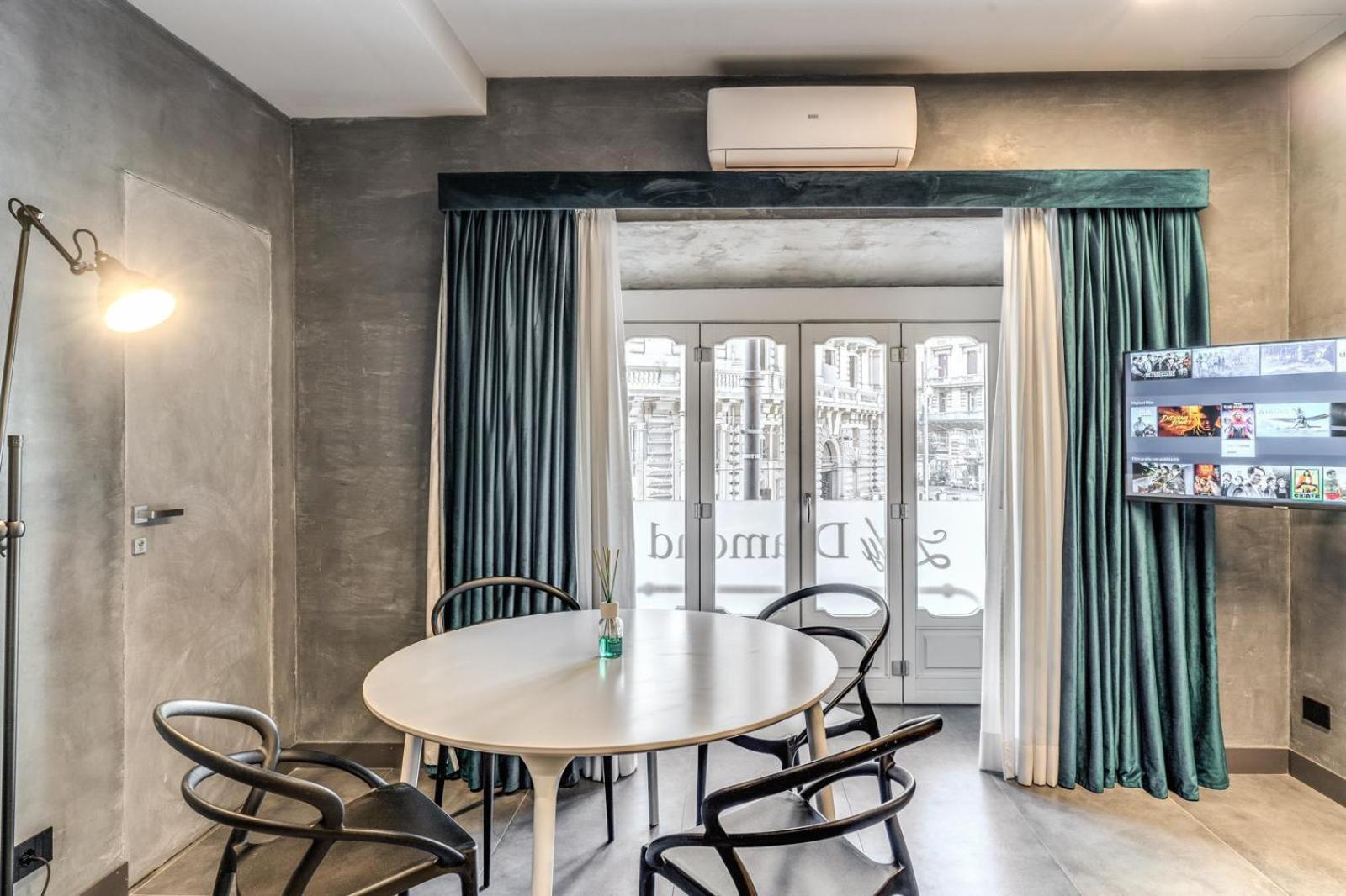 Lady Diamond Apartment *