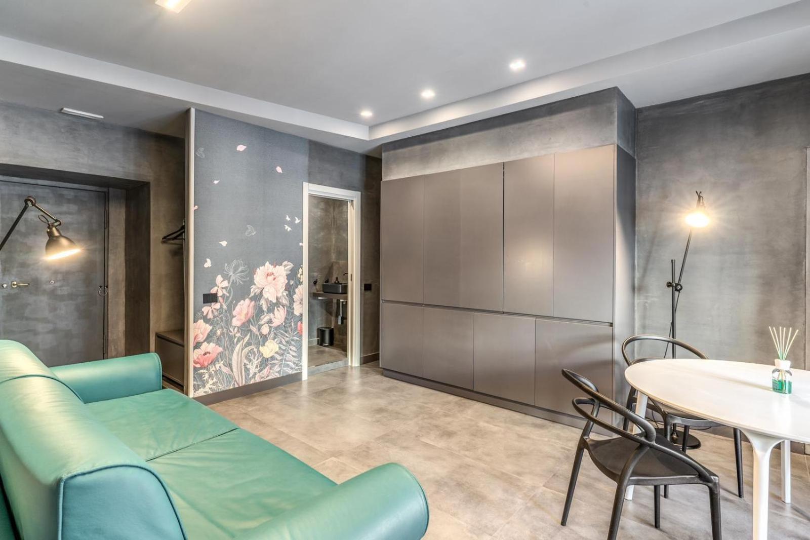 Lady Diamond Apartment