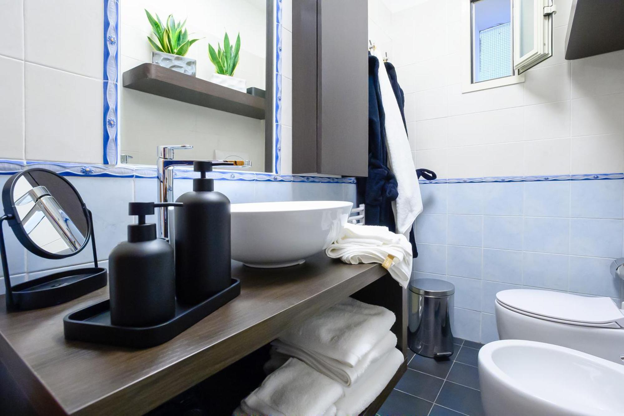 Apartment Caracciolo Deluxe - Chiaia Lungomare Naples
