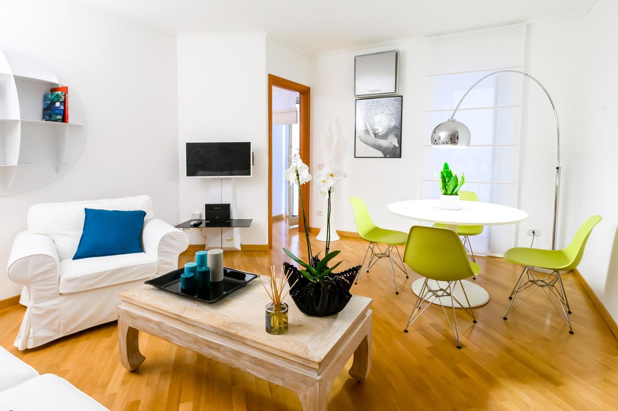 Apartment Caracciolo Deluxe - Chiaia Lungomare Naples