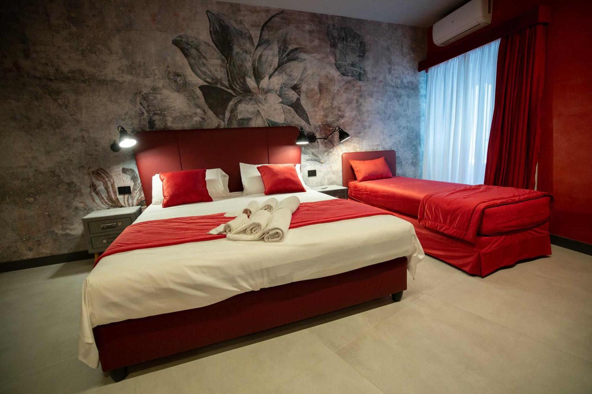 Lady Diamond Naples