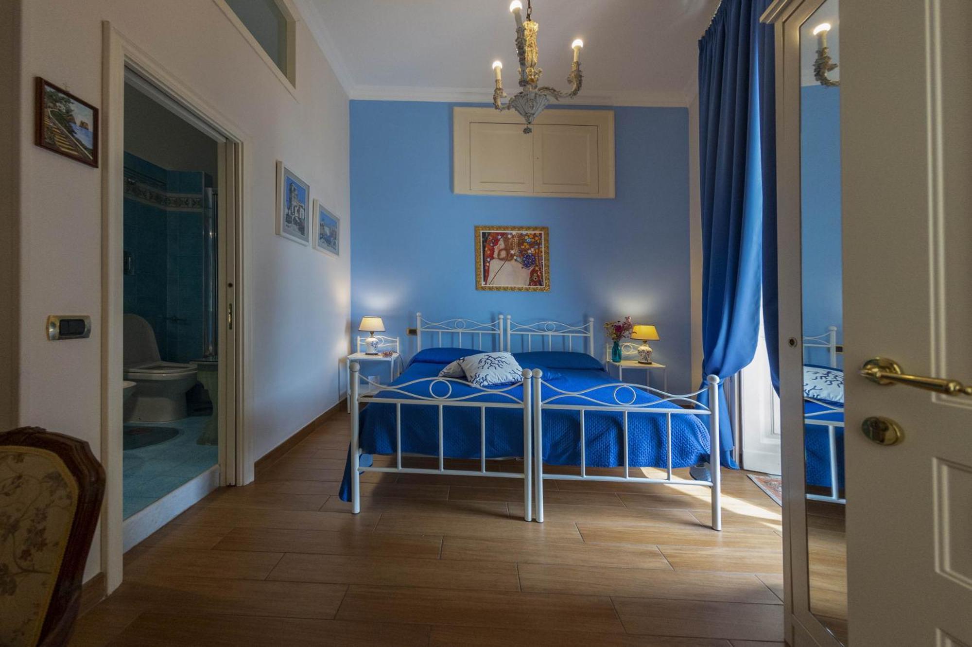Bed & Breakfast Residenza Via Dei Mille 5*