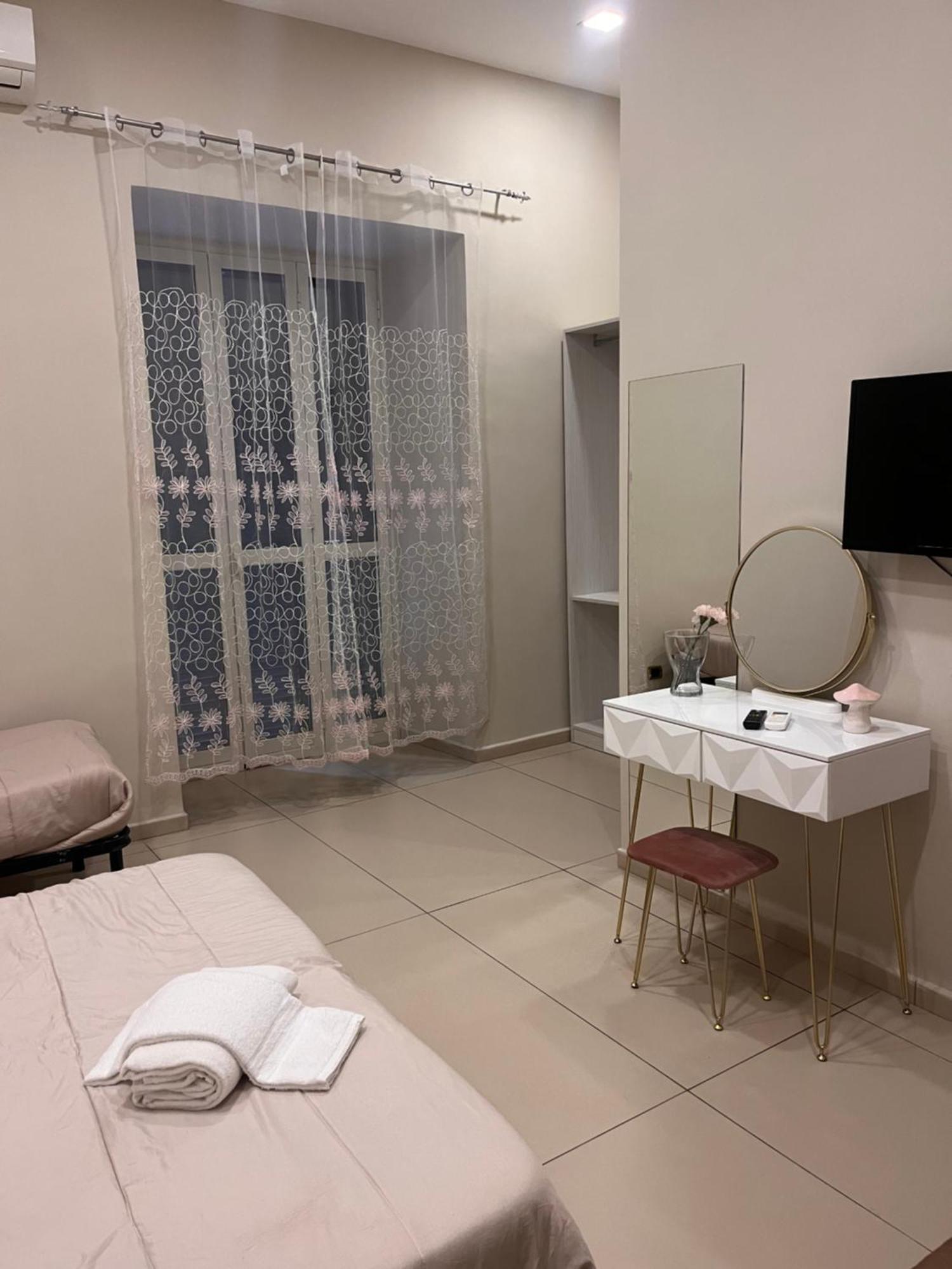 Ocea Naples