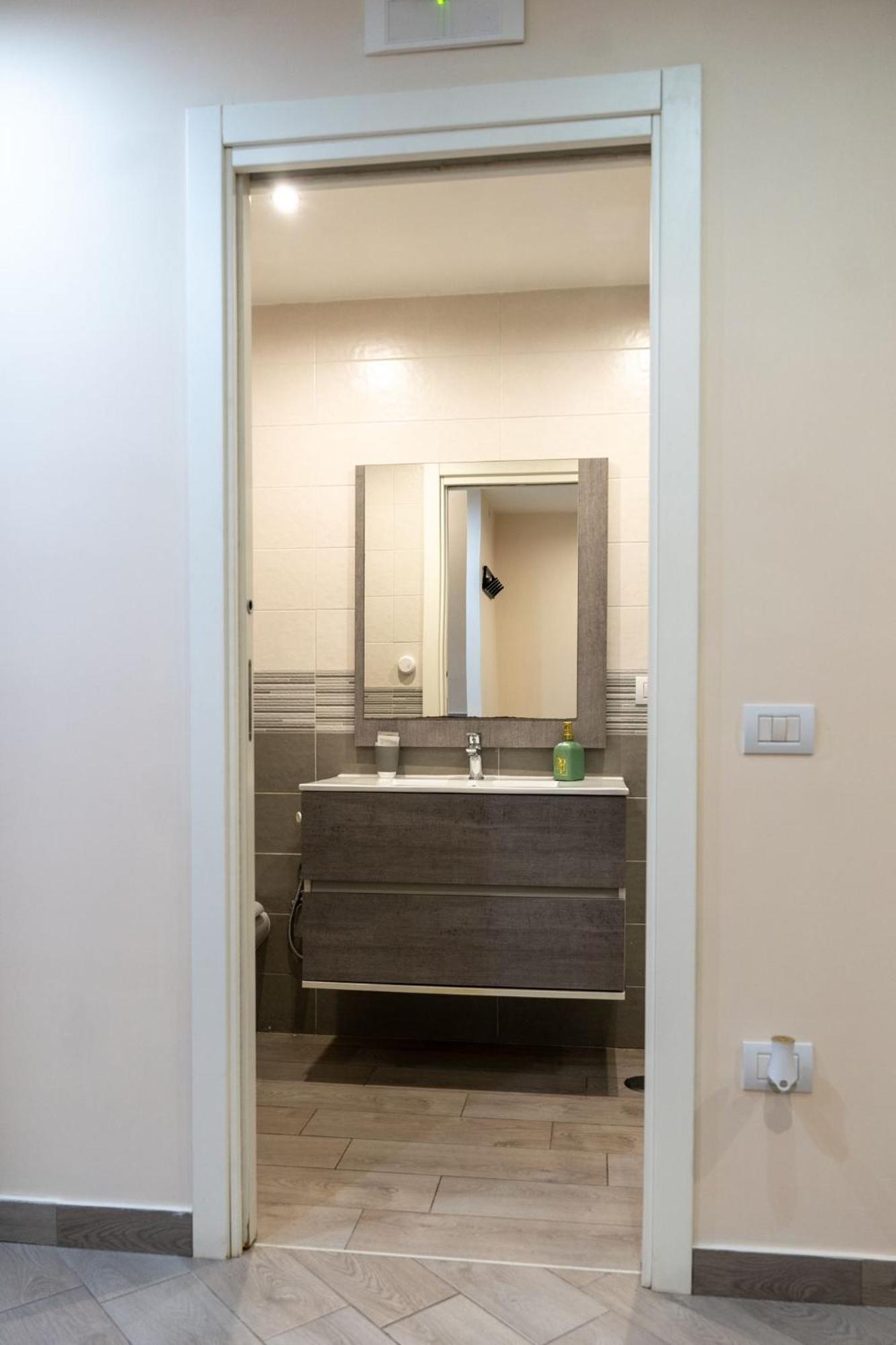Apartment Mare Chiaja Naples
