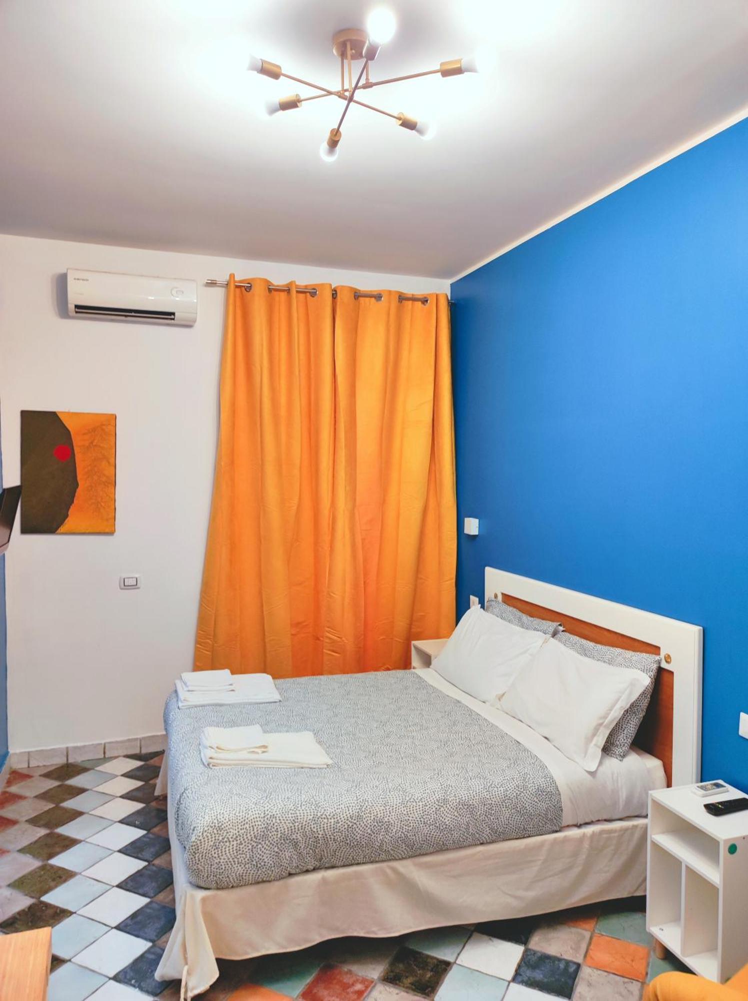 Firenze32 Bed & Breakfast Naples