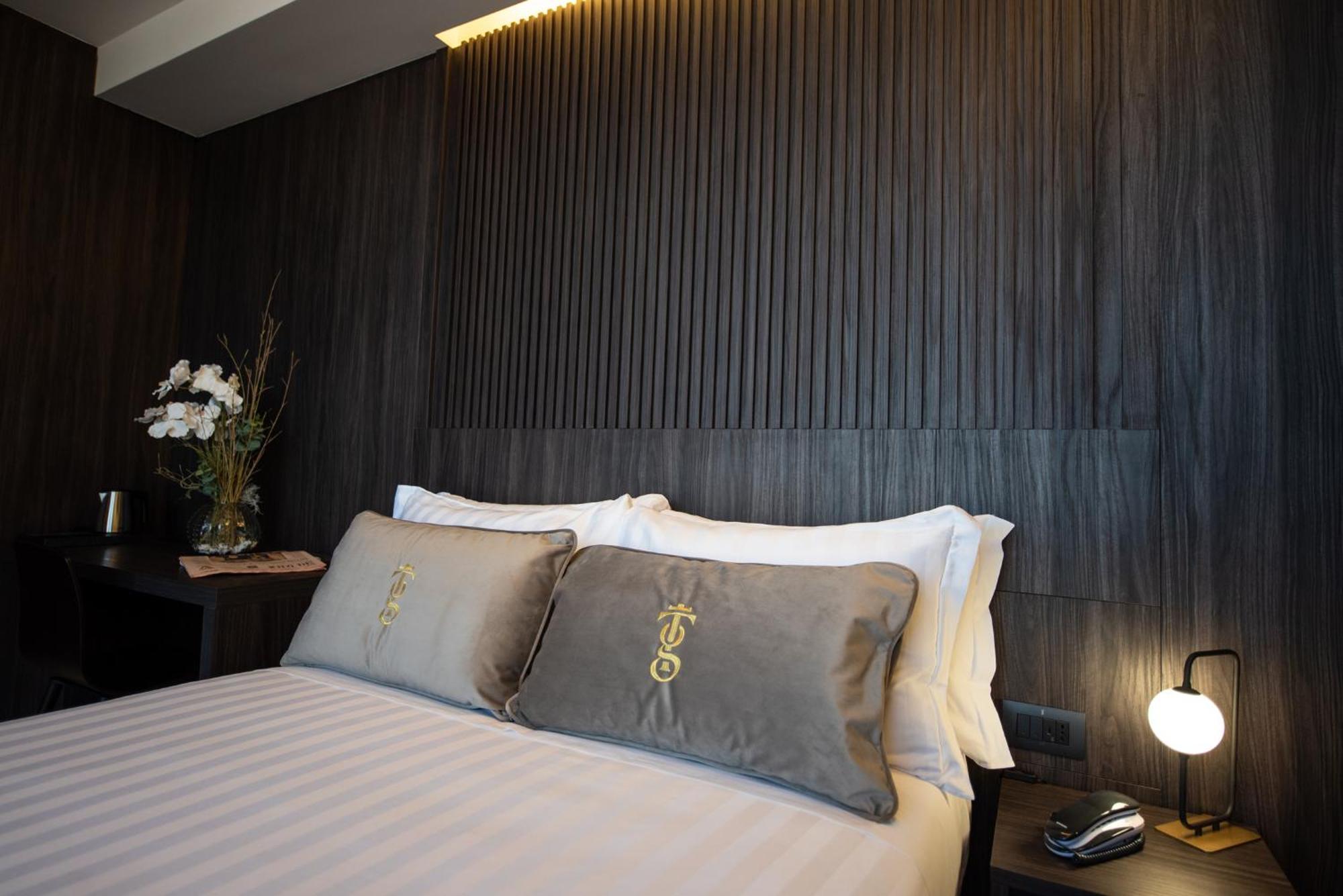 Hotel Gold Tower Lifestyle Naples