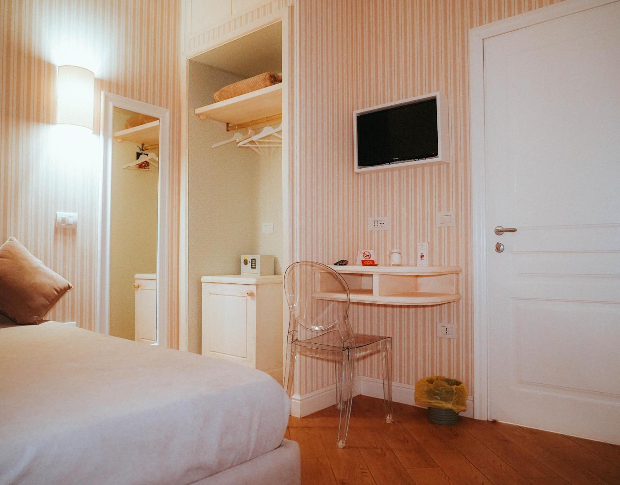 Florita Guest house *