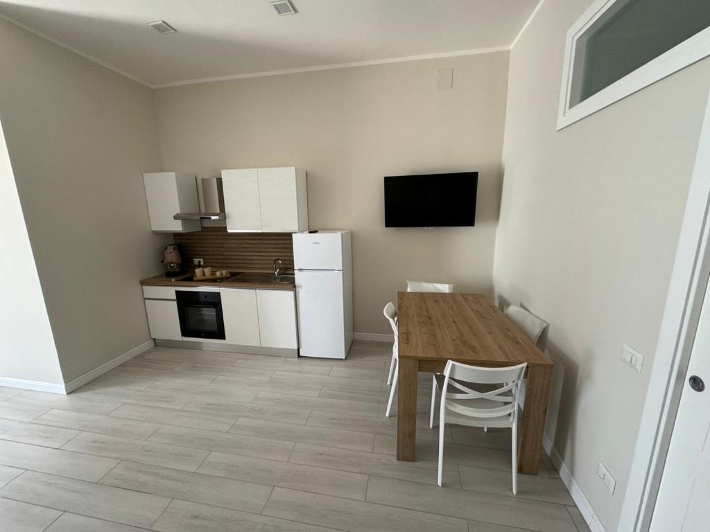 Airport House * Naples