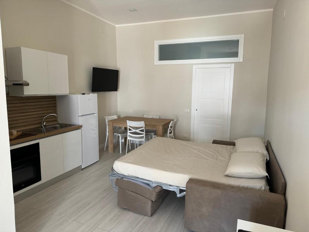 Airport House Apartment *